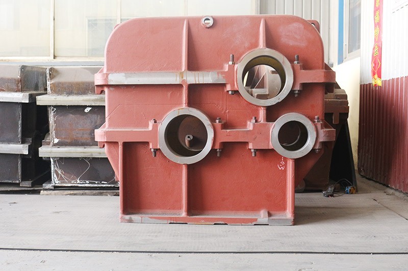 减速机箱体加工